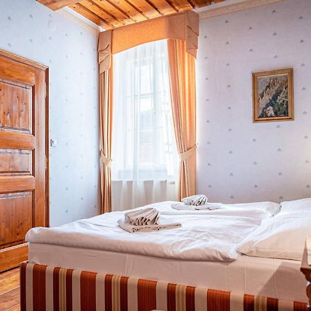 Banská Štiavnica Penzion Cosmopolitan I. מראה חיצוני תמונה
