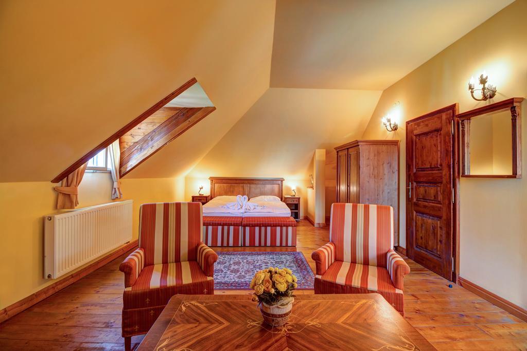 Banská Štiavnica Penzion Cosmopolitan I. מראה חיצוני תמונה