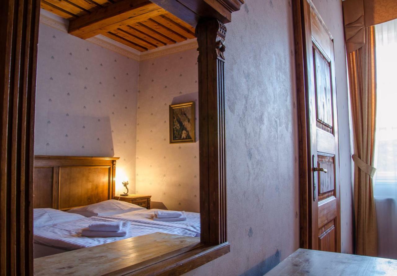 Banská Štiavnica Penzion Cosmopolitan I. מראה חיצוני תמונה